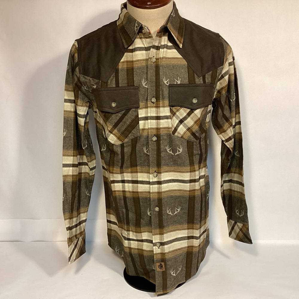 Legendary Whitetails Mens Rancher Shirt Long sleeve button down size small NWT